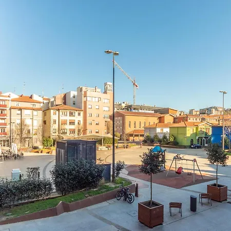 Cozy By Aston Apartment